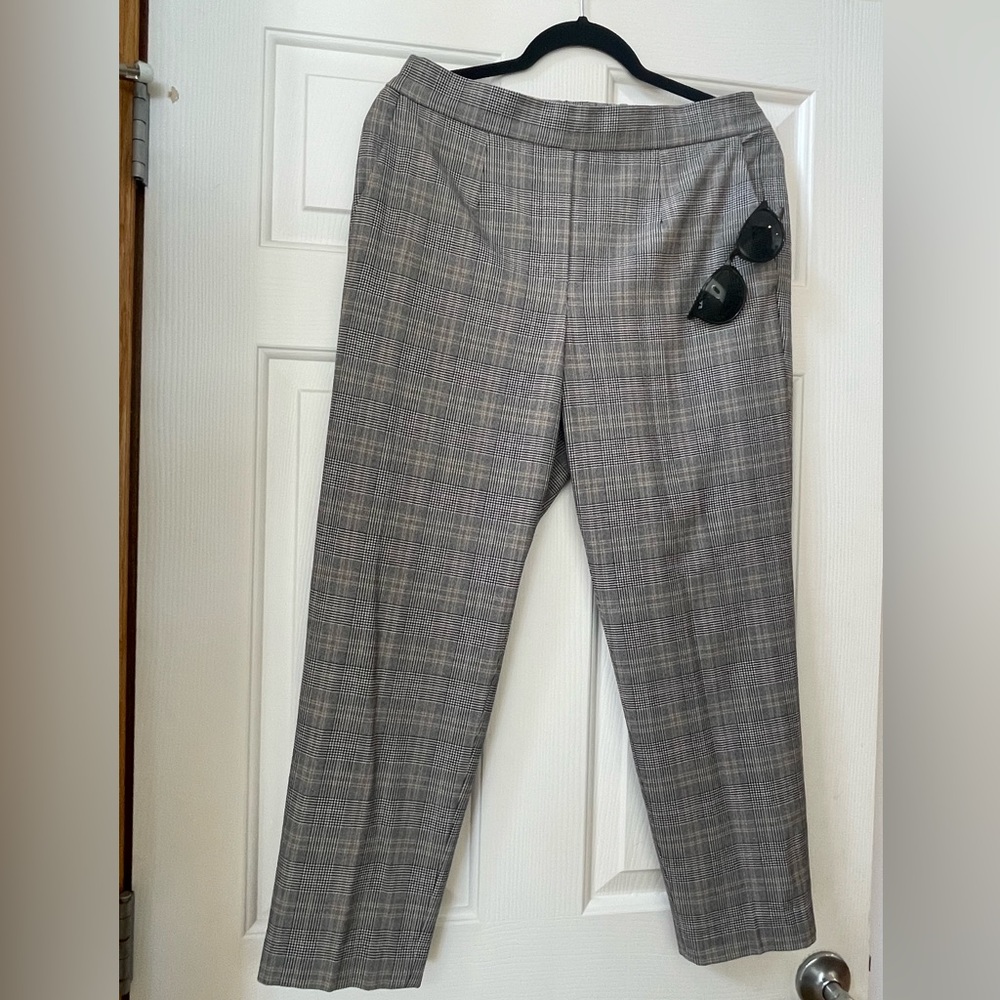 NWT Aritzia Babaton Conan Pant #68678 Like new